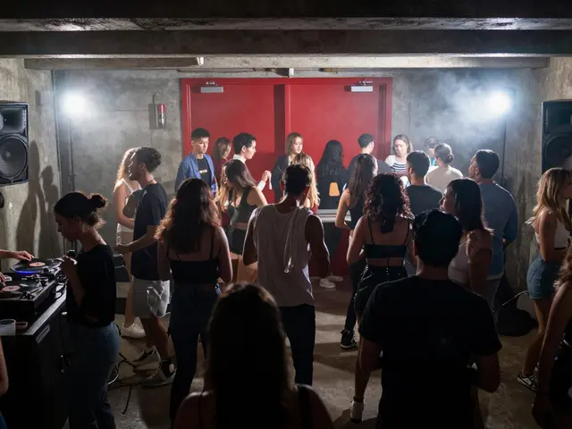 Garage Paris with Top DJs: What to Expect and Where to Go