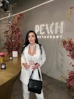 Katherine escort in Paris