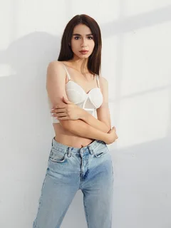 Milly escort in Paris